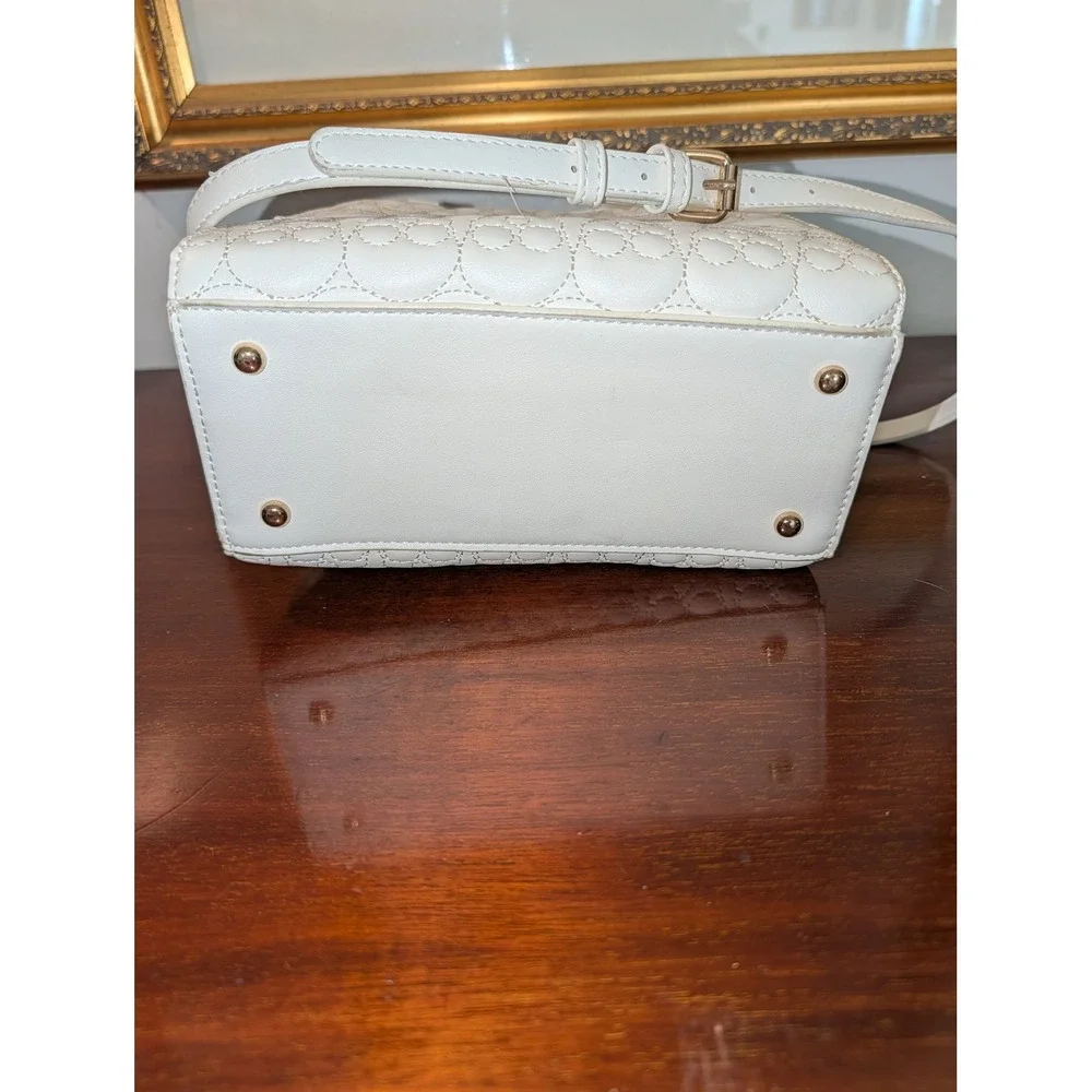 Betsey Johnson Cream‎ Quilted Skull Satchel Crossbody Bag Gold Chain Detail